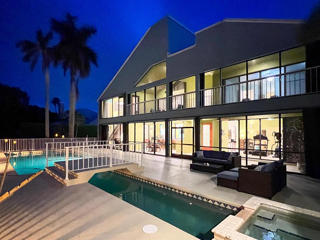 MARINA BAY - Residential