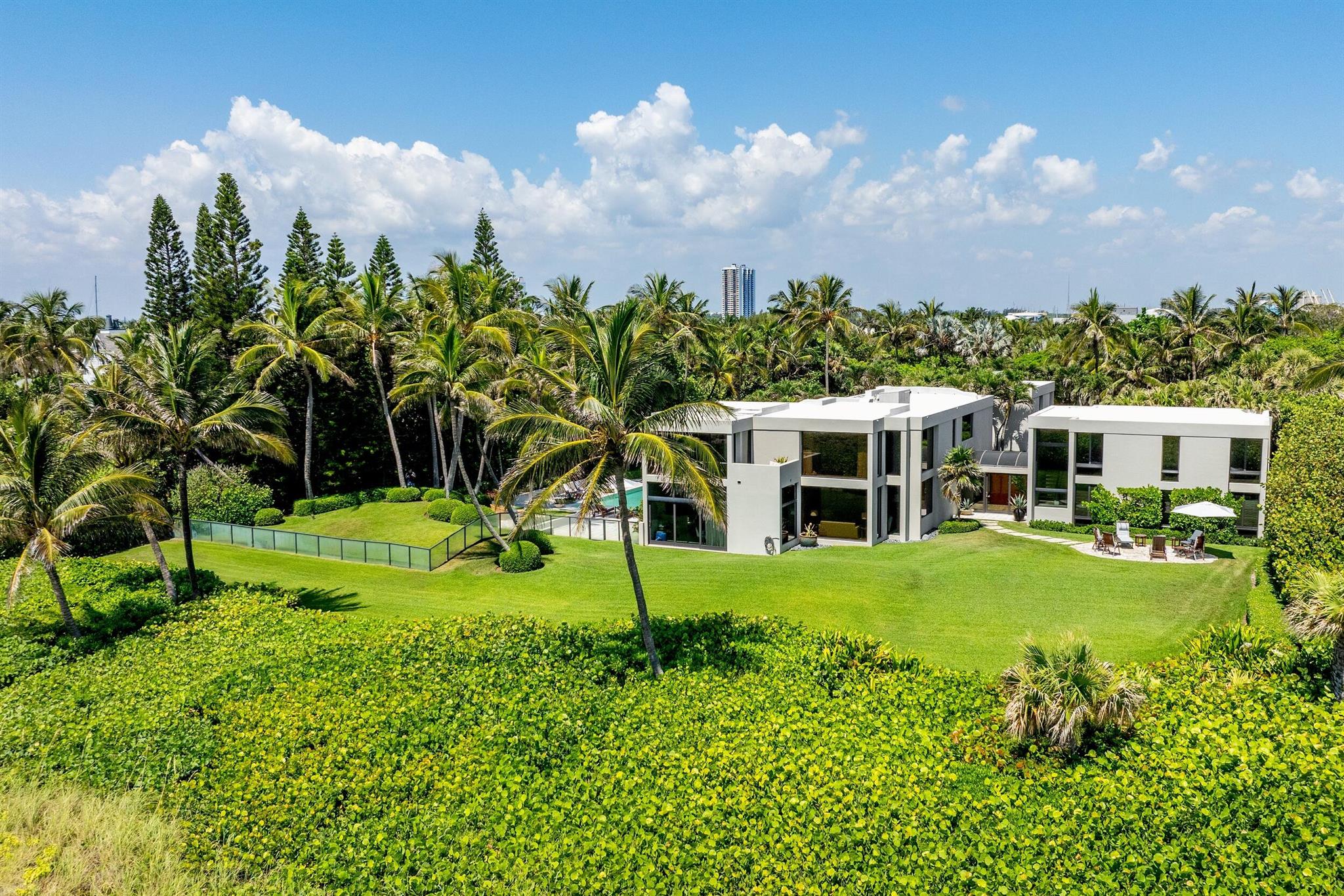 View photos, virtual tours, details... 1446 N Ocean Way