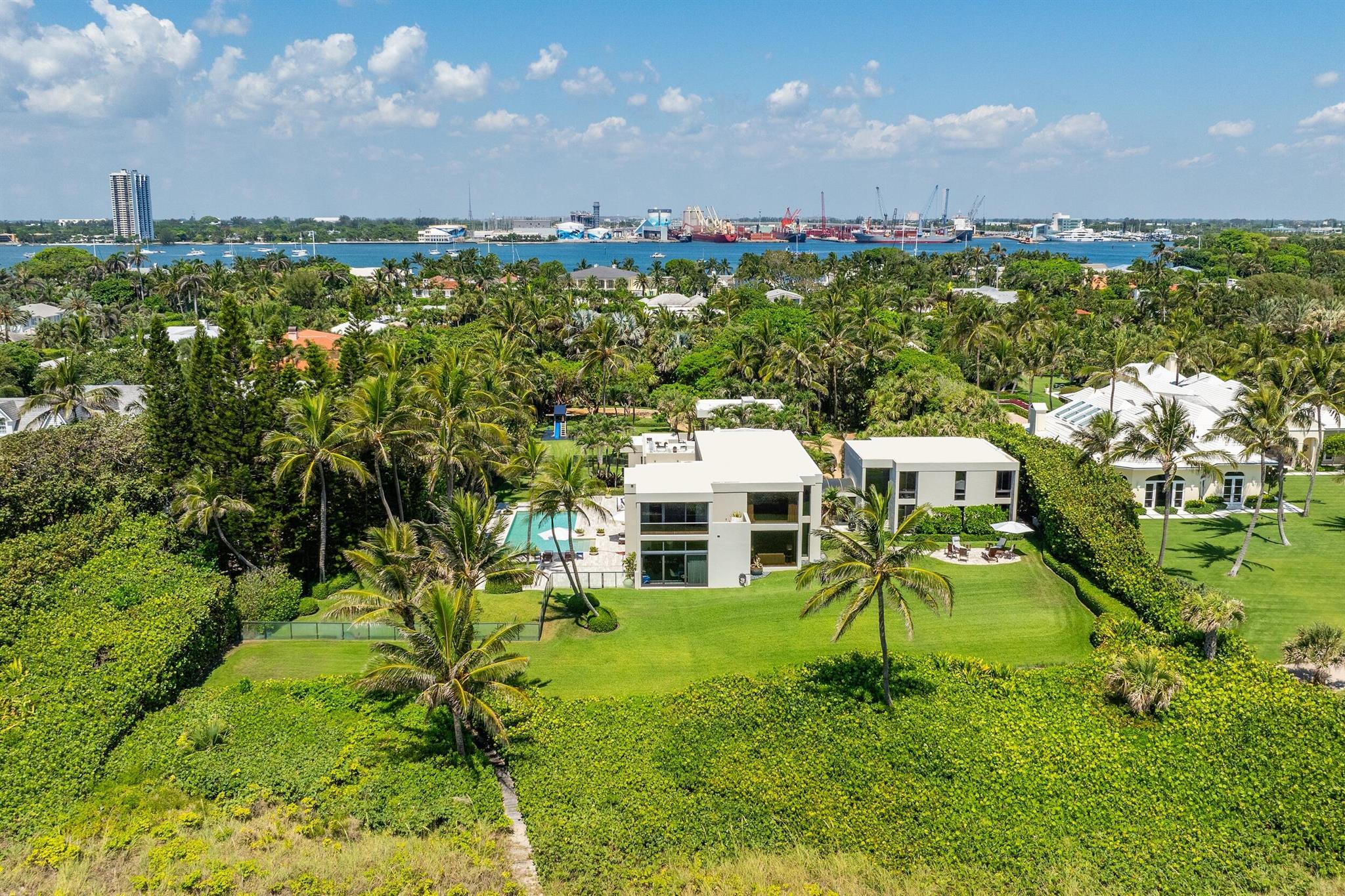 View photos, virtual tours, details... 1446 N Ocean Way