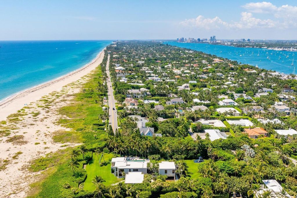 Photo of 1446 N Ocean Way, Palm Beach, FL 33480 (MLS # R11041950)