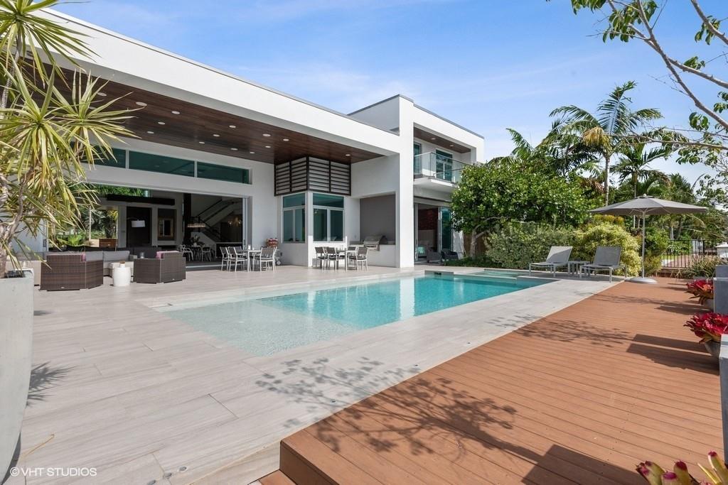 Victoria Isles 15-67 B - Residential