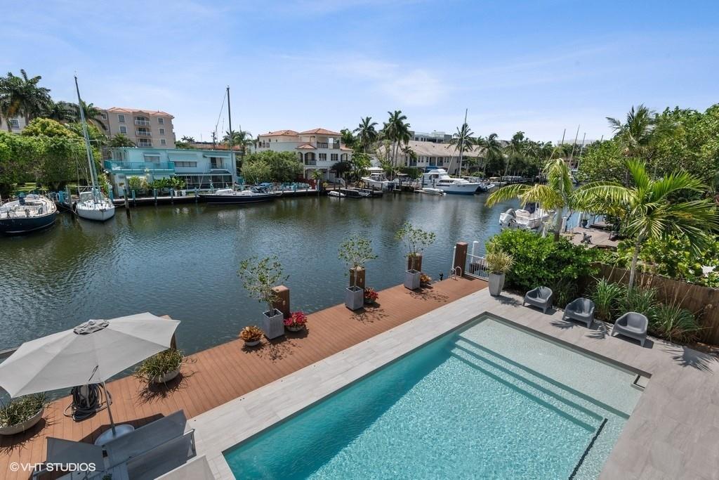 Victoria Isles 15-67 B - Residential