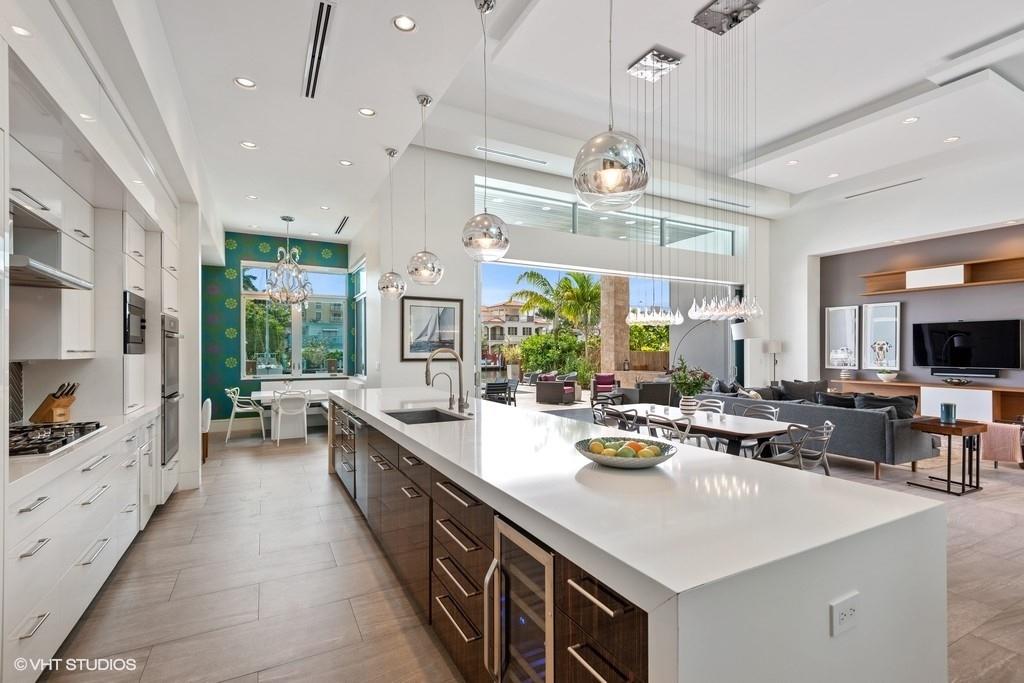 Victoria Isles 15-67 B - Residential