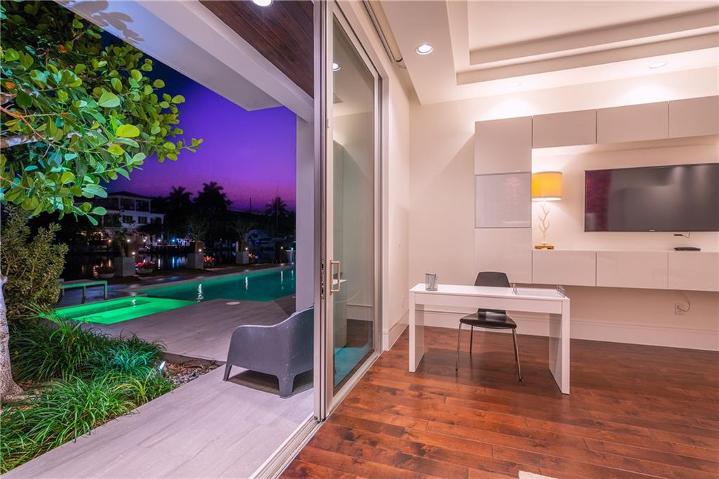 Victoria Isles 15-67 B - Residential