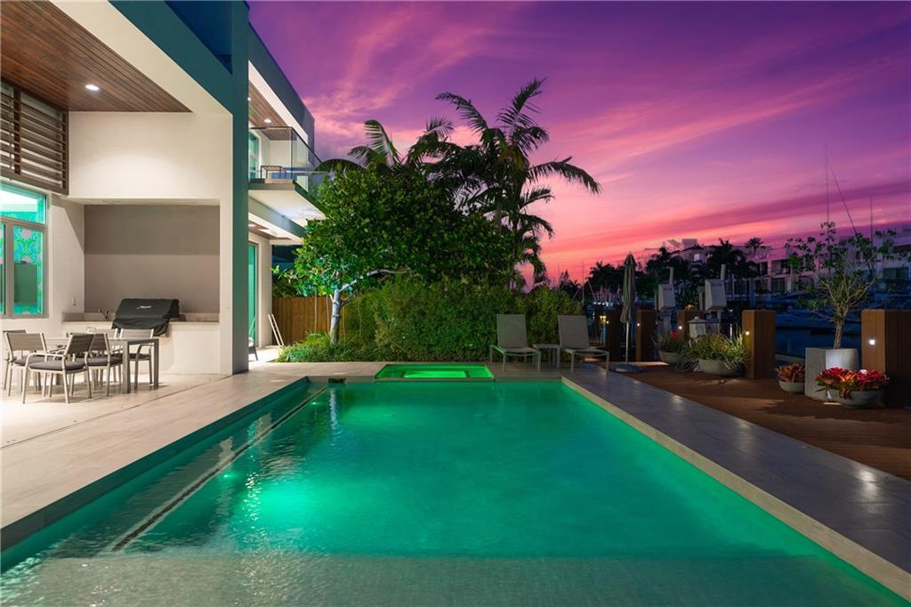 Victoria Isles 15-67 B - Residential