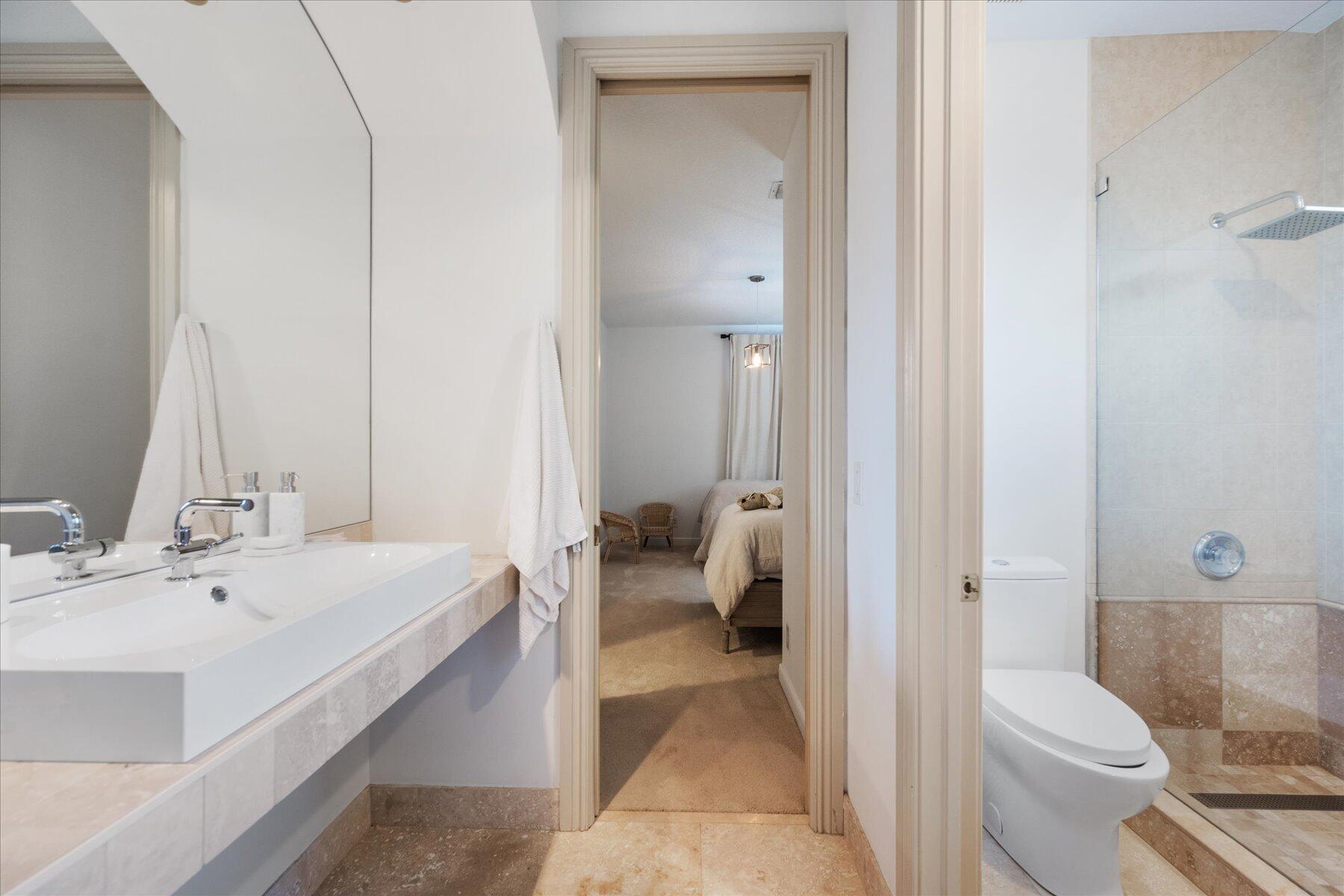 ISLES AT WELLINGTON 4 - Residential Lease