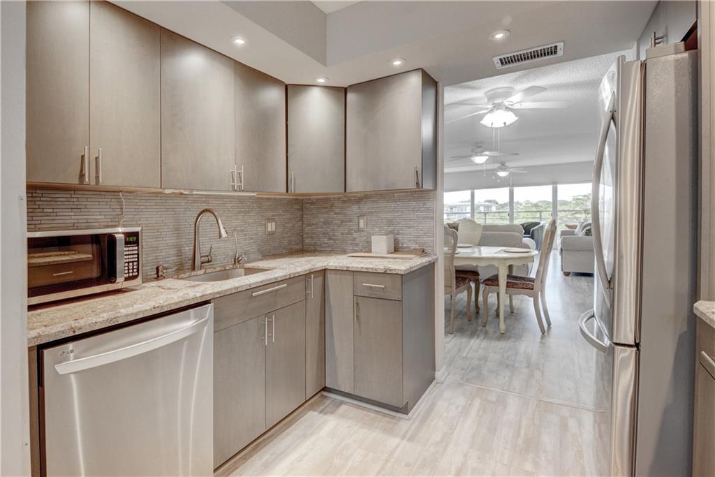 WYNMOOR VILLAGE - Residential