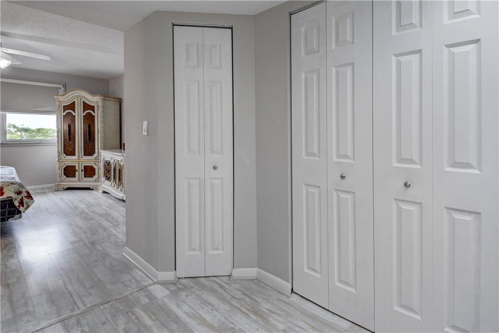 WYNMOOR VILLAGE - Residential