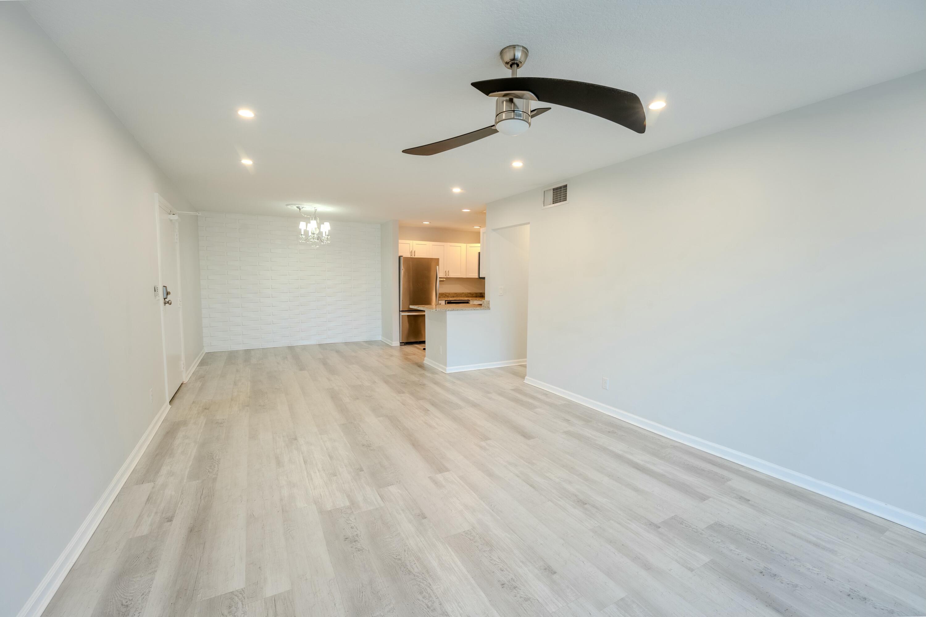 6231 Bay Club Drive 4