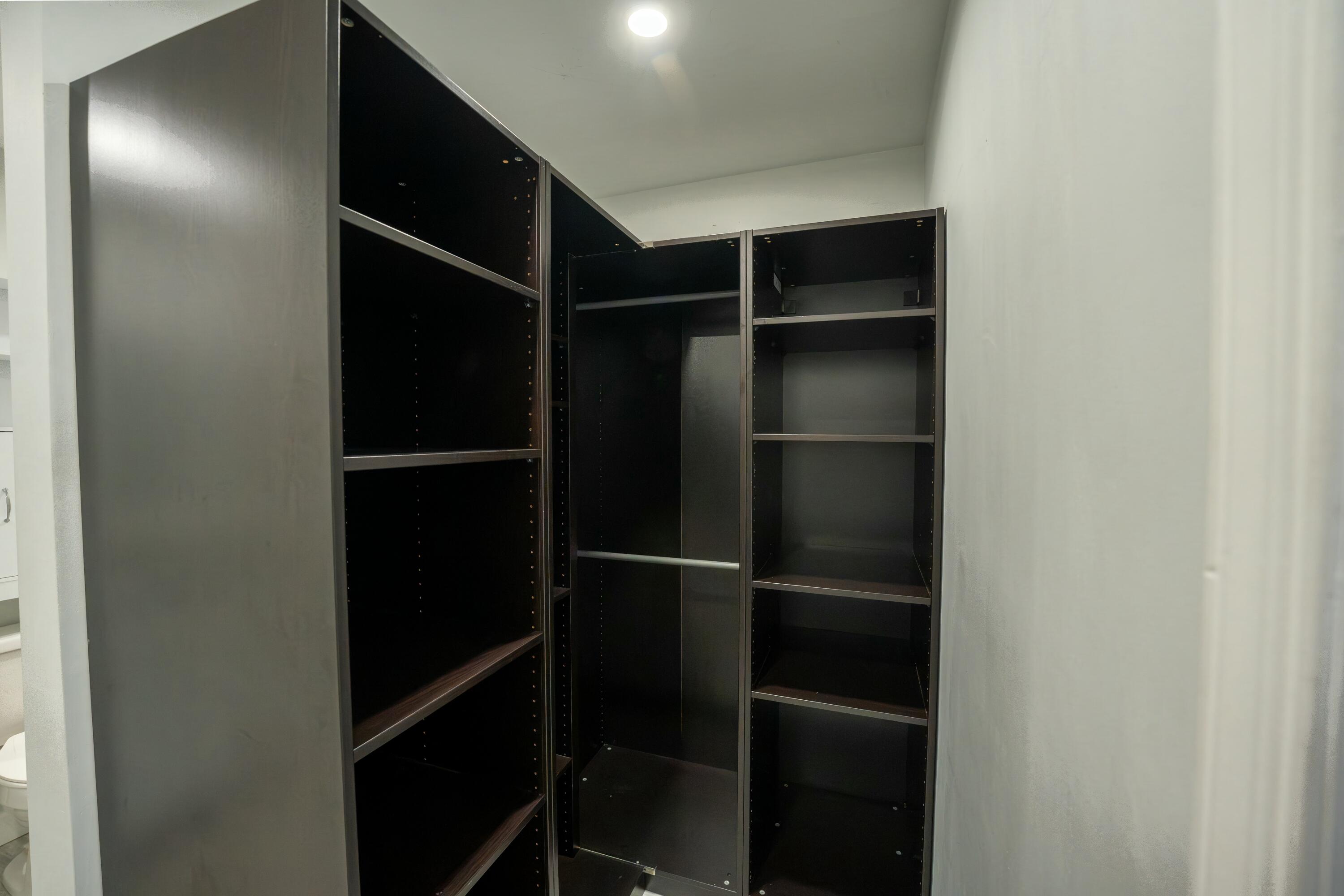 BAY COLONY CLUB CONDO - Residential Lease