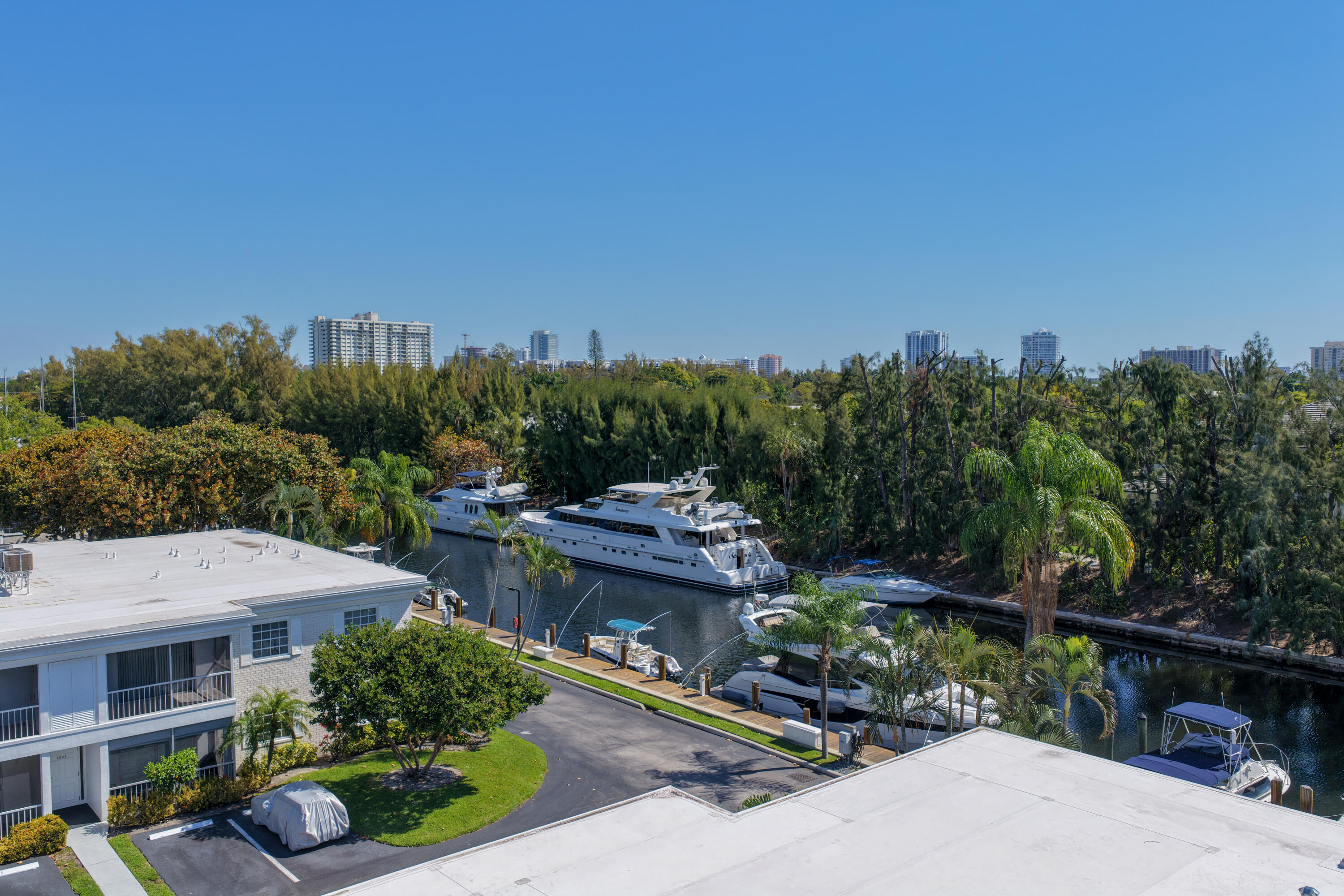 6231 Bay Club Drive 4