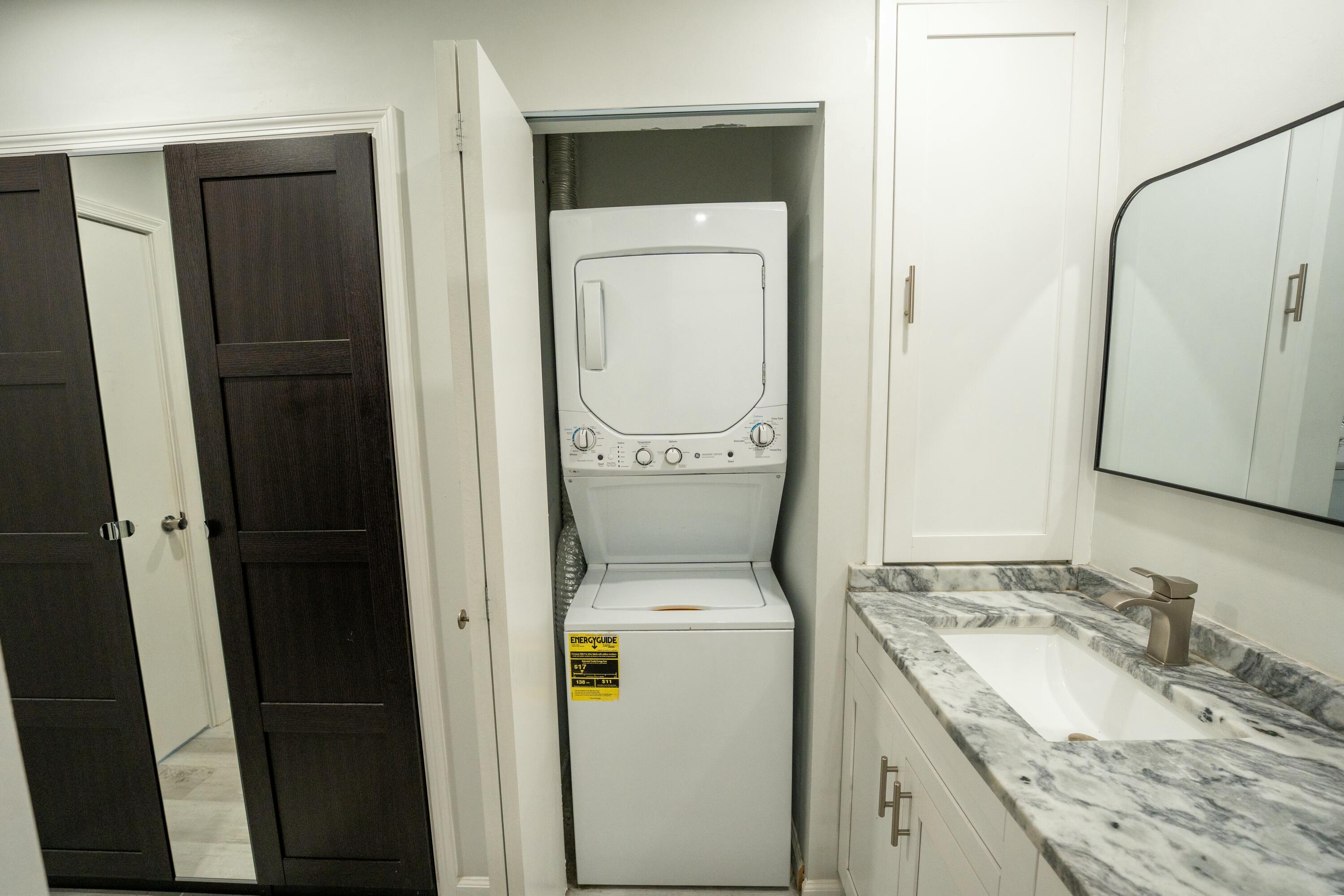 BAY COLONY CLUB CONDO - Residential Lease