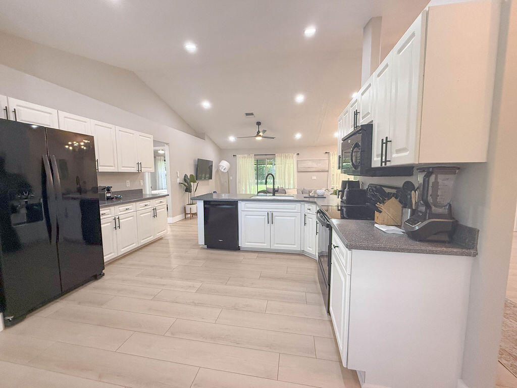 SUGAR POND MANOR OF WELLINGTONLT 67 BLK 51 - Residential Lease