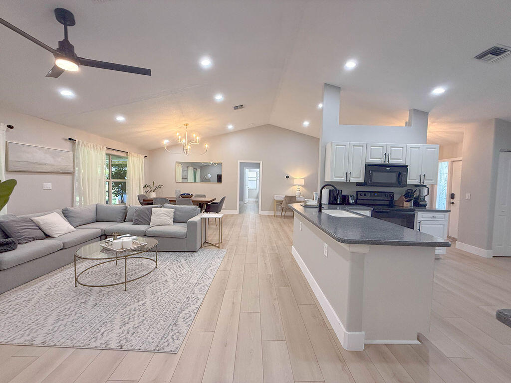 SUGAR POND MANOR OF WELLINGTONLT 67 BLK 51 - Residential Lease