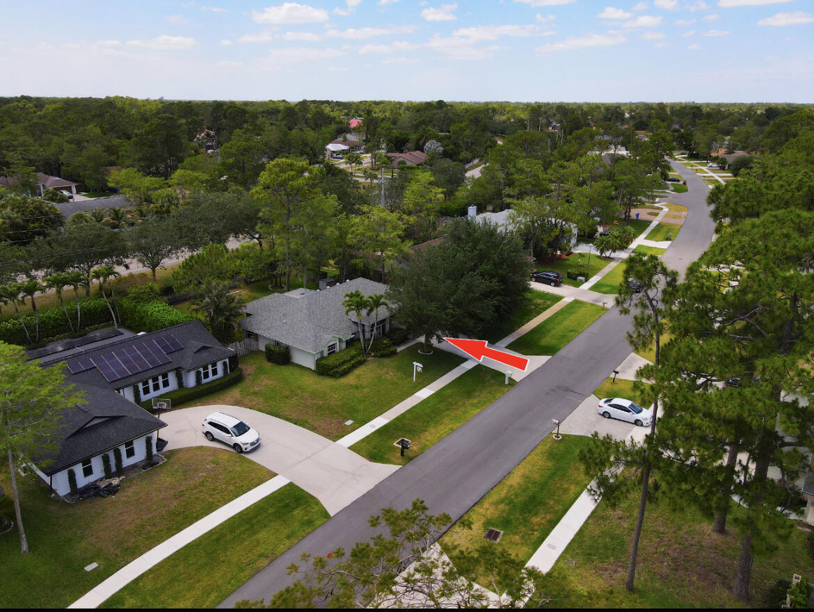 SUGAR POND MANOR OF WELLINGTONLT 67 BLK 51 - Residential Lease