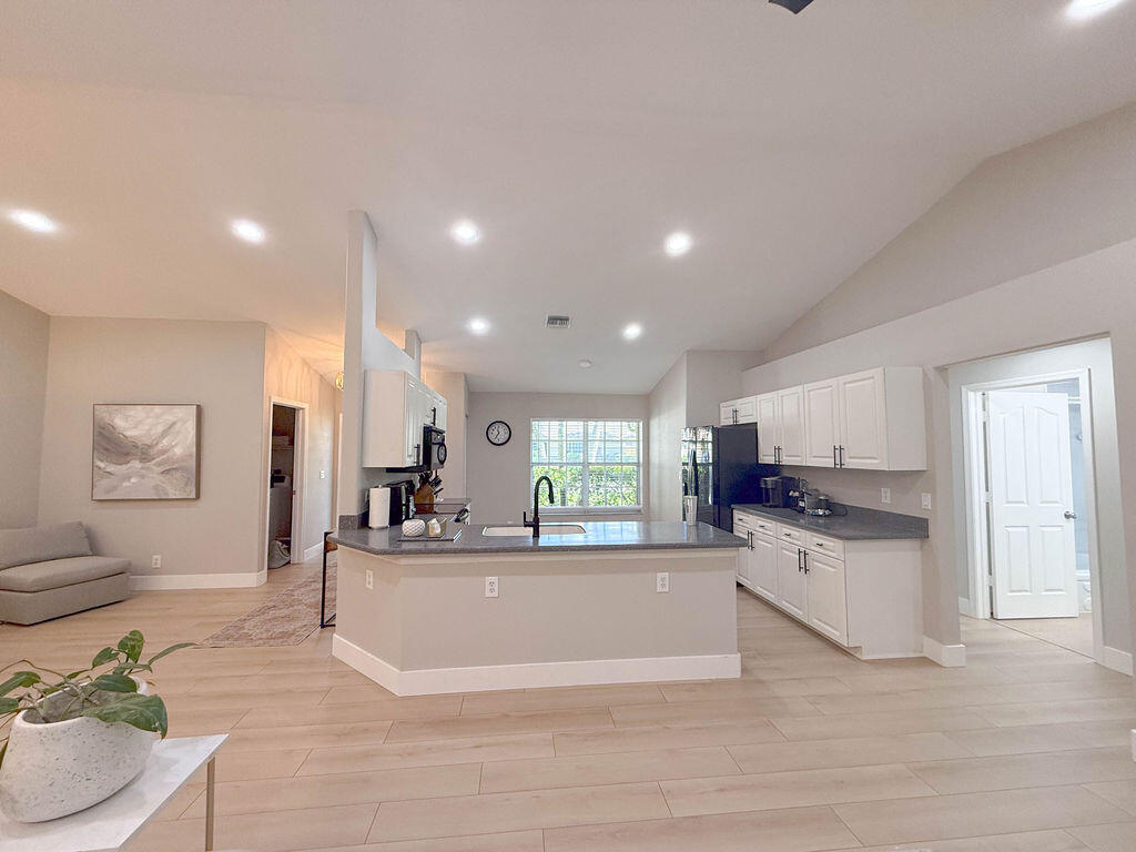 SUGAR POND MANOR OF WELLINGTONLT 67 BLK 51 - Residential Lease