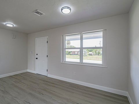 Tiny photo for 375 Manly Avenue, Sebastian, FL 32958 (MLS # B26089866)