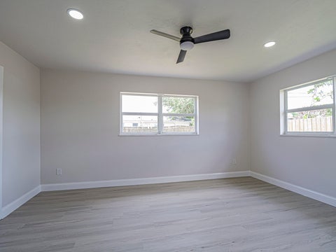 Tiny photo for 375 Manly Avenue, Sebastian, FL 32958 (MLS # B26089866)