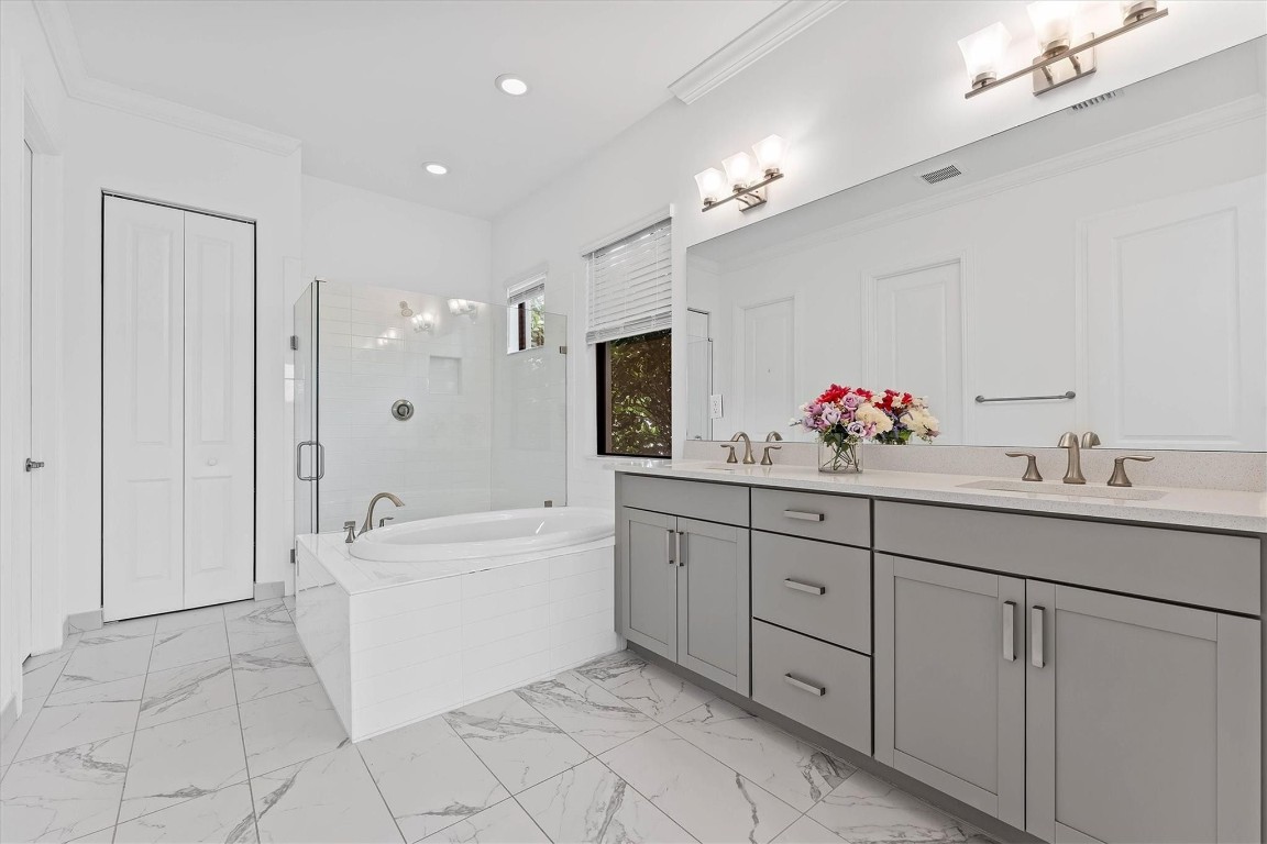 PEMBROKE LAKES SOUTH - Residential