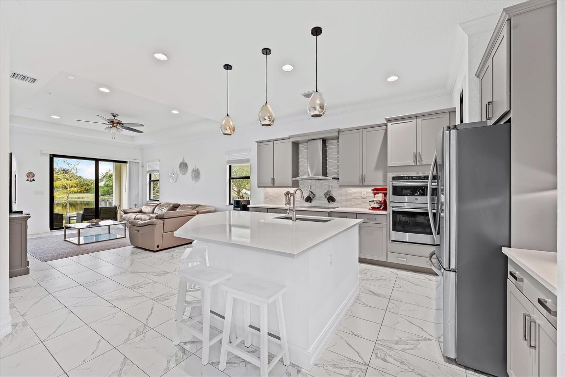 PEMBROKE LAKES SOUTH - Residential