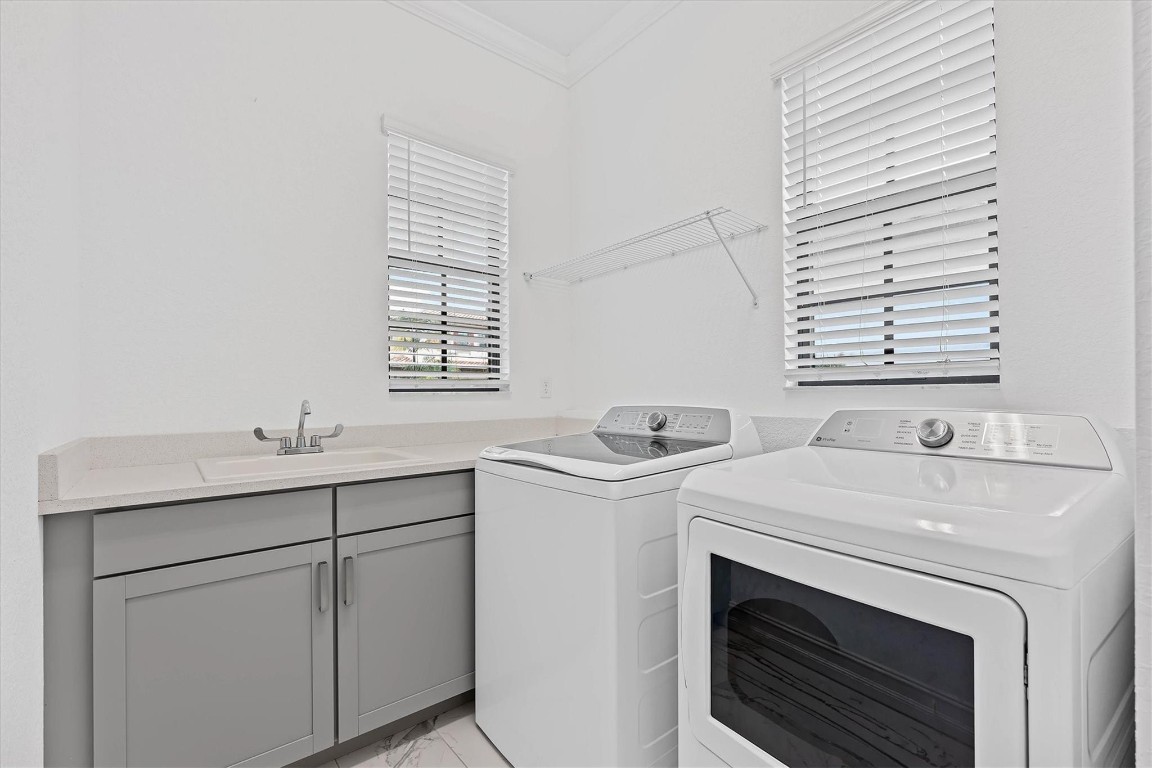 PEMBROKE LAKES SOUTH - Residential