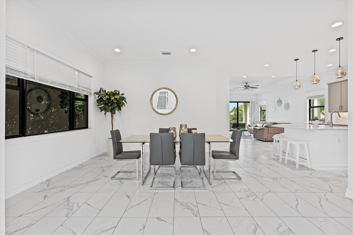 PEMBROKE LAKES SOUTH - Residential