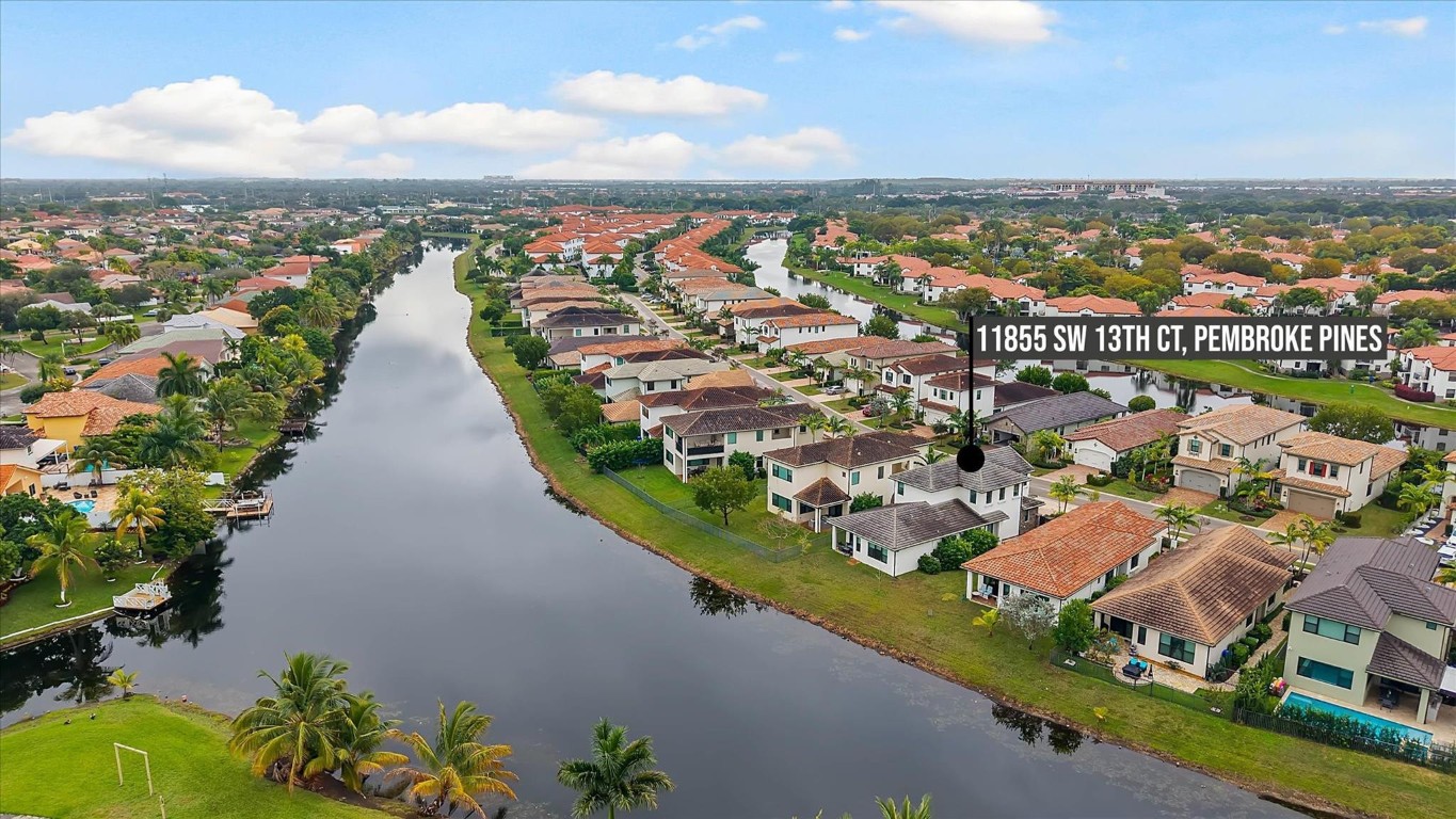 PEMBROKE LAKES SOUTH - Residential