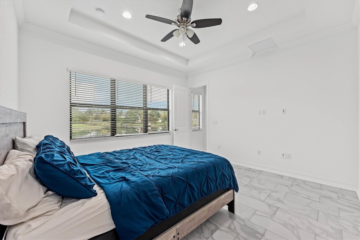 PEMBROKE LAKES SOUTH - Residential