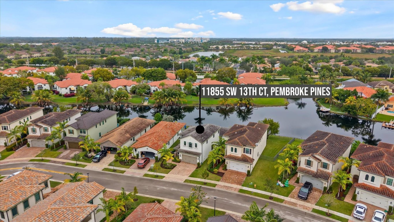 PEMBROKE LAKES SOUTH - Residential