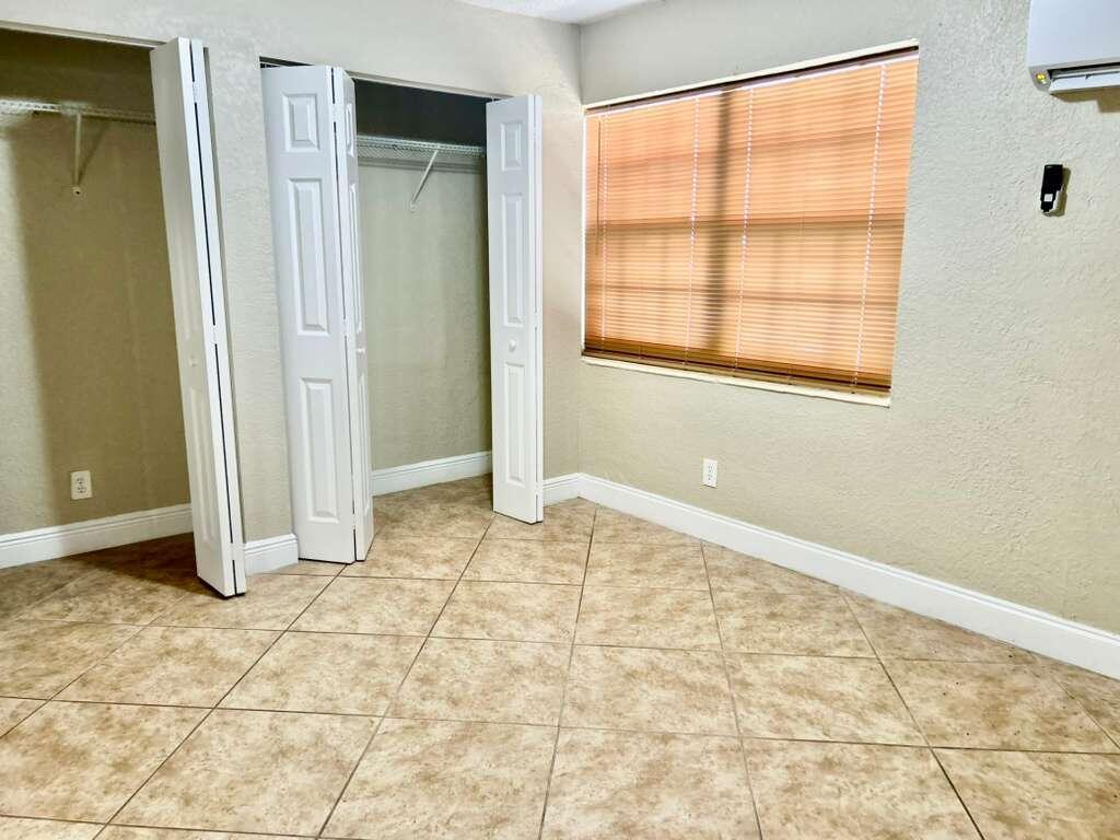 4TH AVENUE EXTENSION TO HIALEAH - Residential