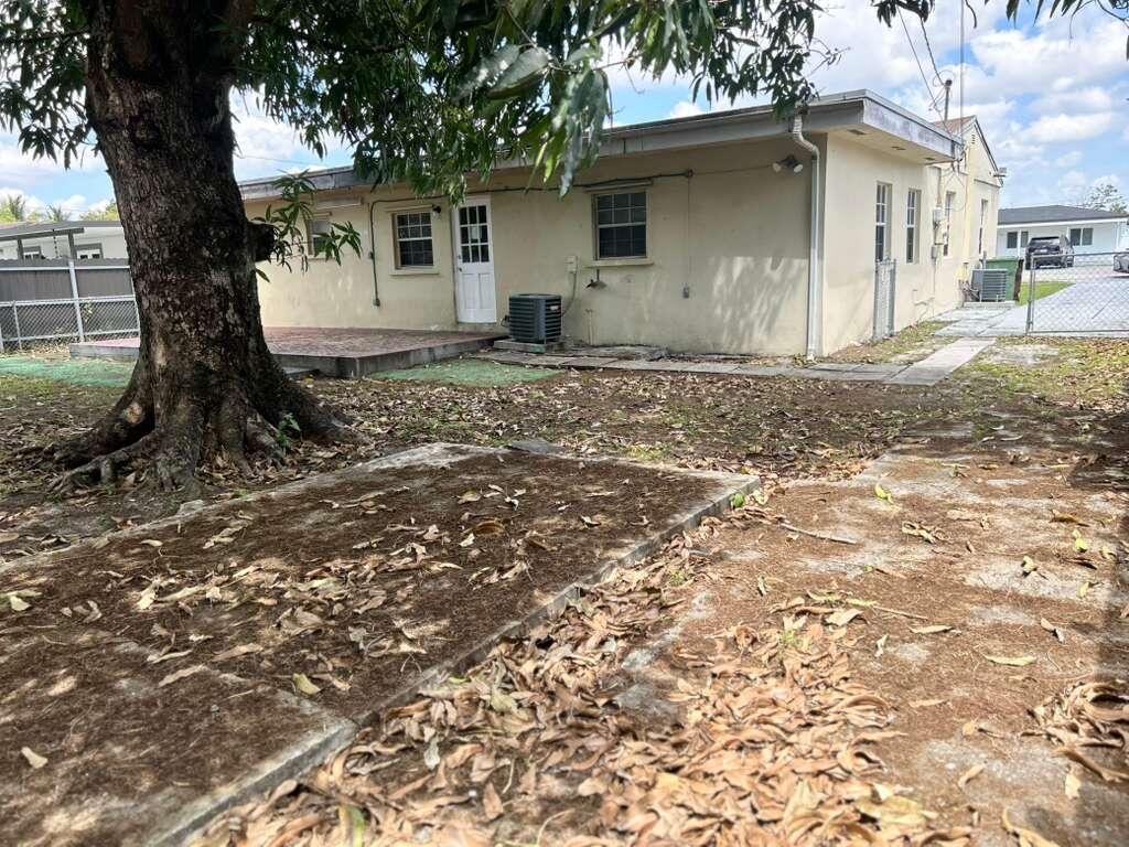 4TH AVENUE EXTENSION TO HIALEAH - Residential
