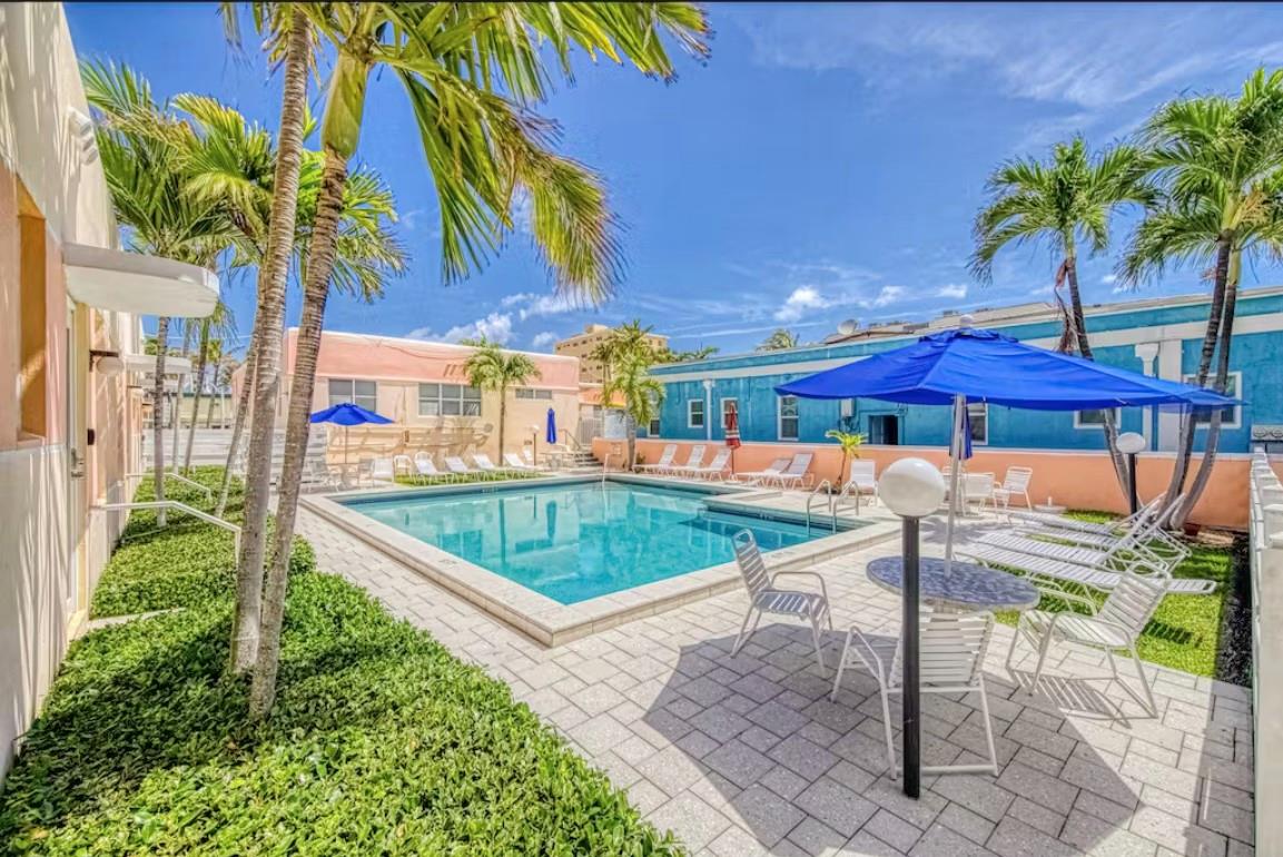 Oasis Surfside Condo - Residential