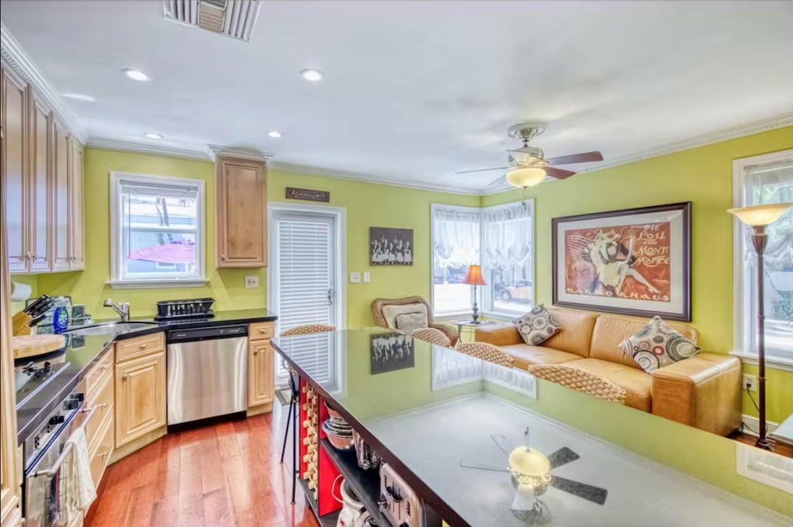 Oasis Surfside Condo - Residential