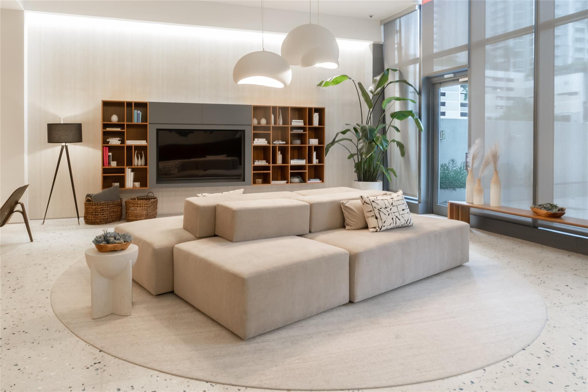 Icon Bay - Residential