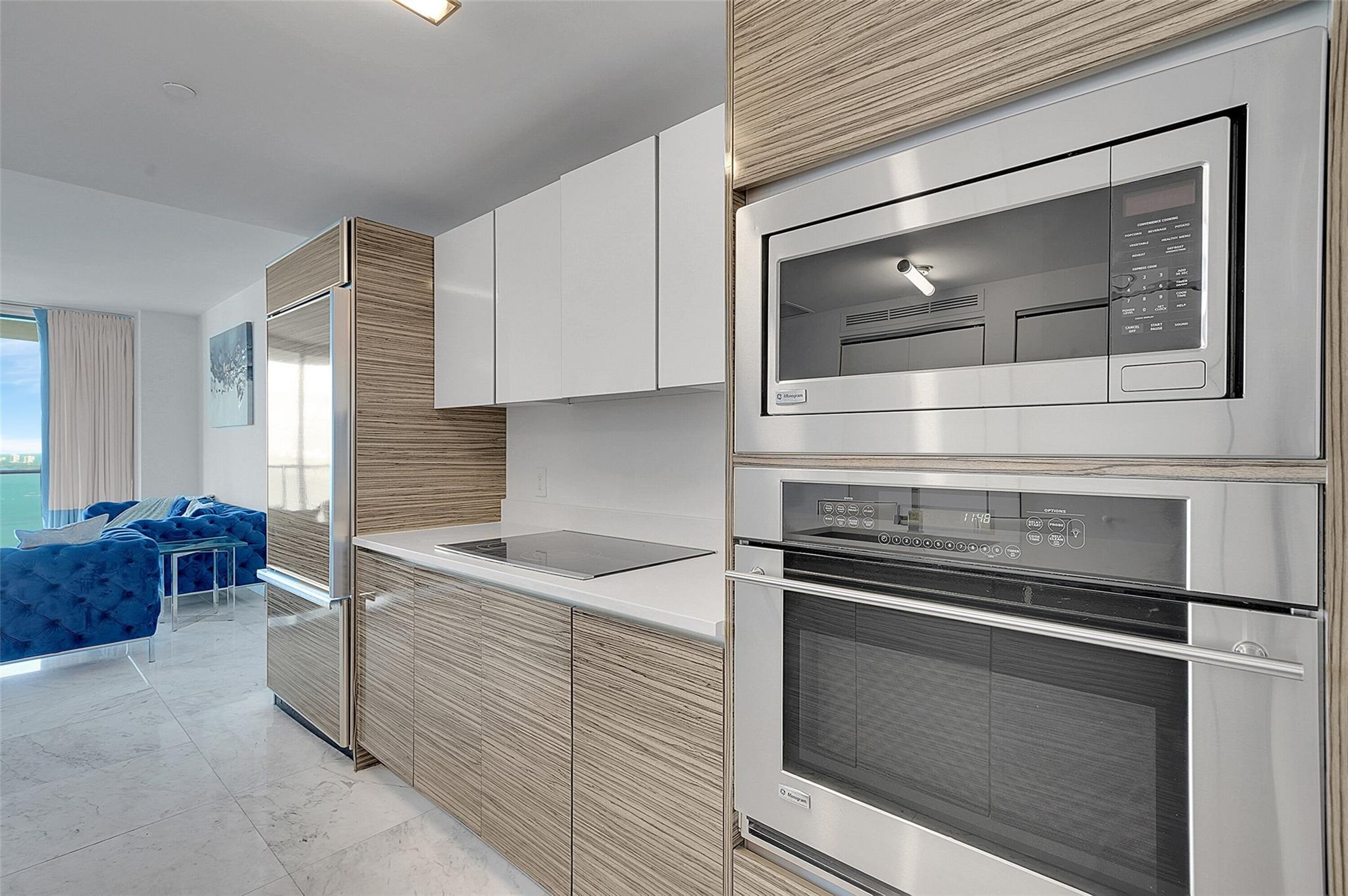 Icon Bay - Residential