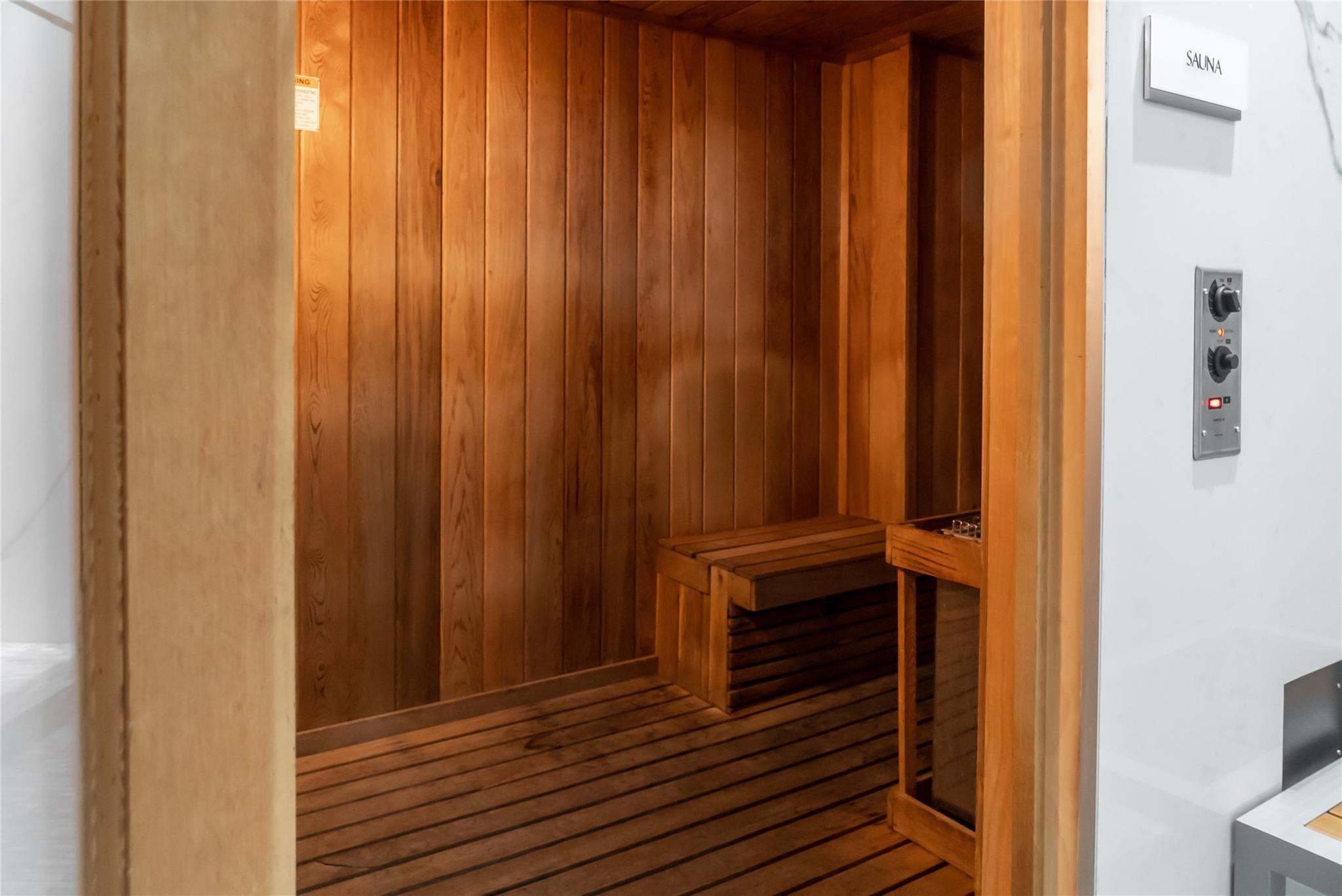 Icon Bay - Residential