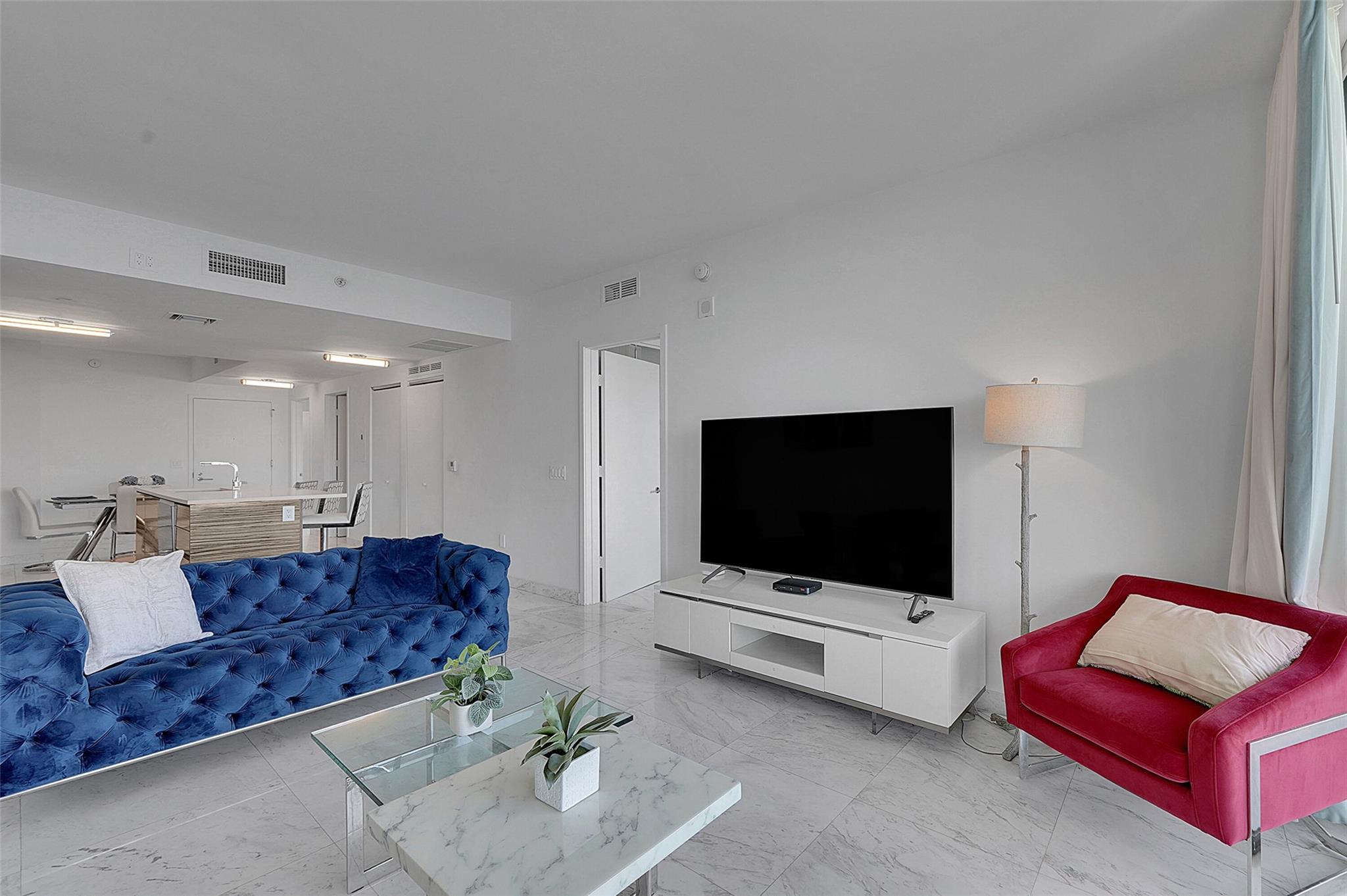 Icon Bay - Residential