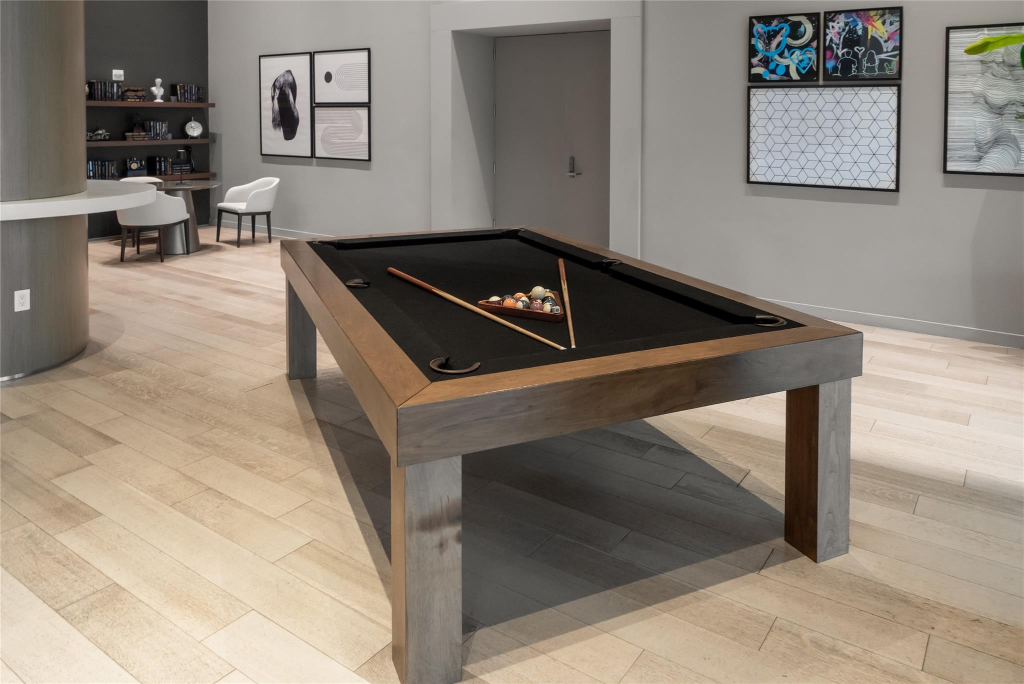 Icon Bay - Residential