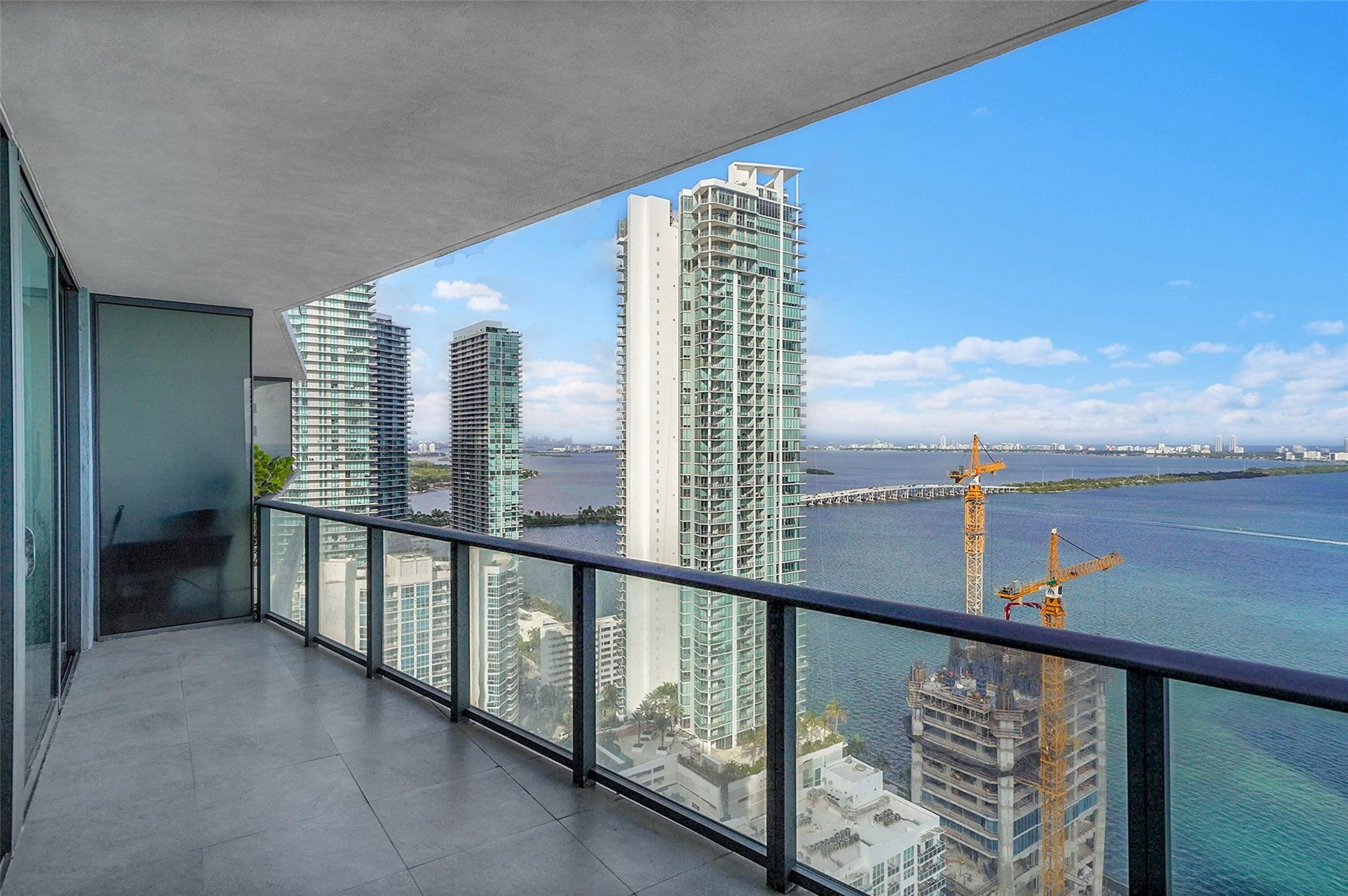 460 NE 28th Street 3407