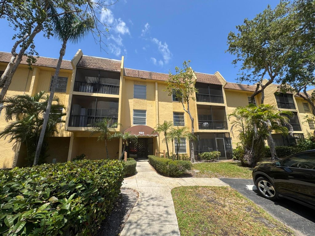 Photo of 450 NW 20th Street #315, Boca Raton, FL 33431 (MLS # R11084666)