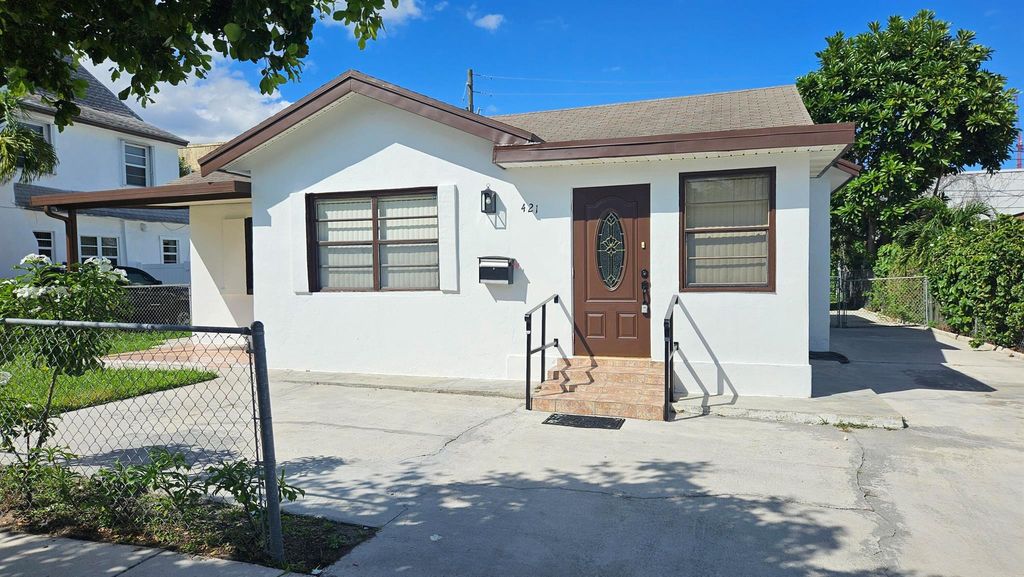 Photo of 421 Ardmore Road, West Palm Beach, FL 33401 (MLS # R11128208)