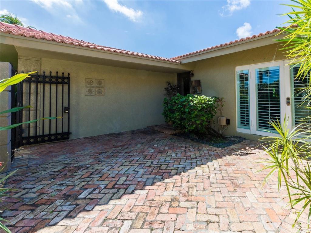 Edgewater Estates 40-7 B - Residential Lease