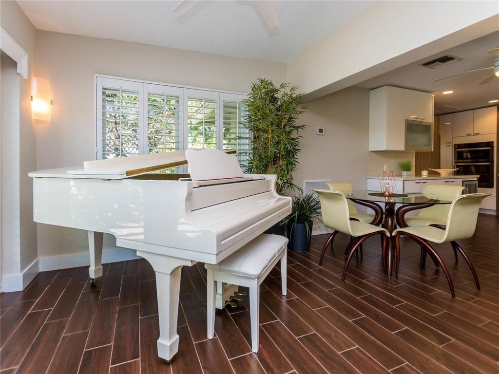 Edgewater Estates 40-7 B - Residential Lease