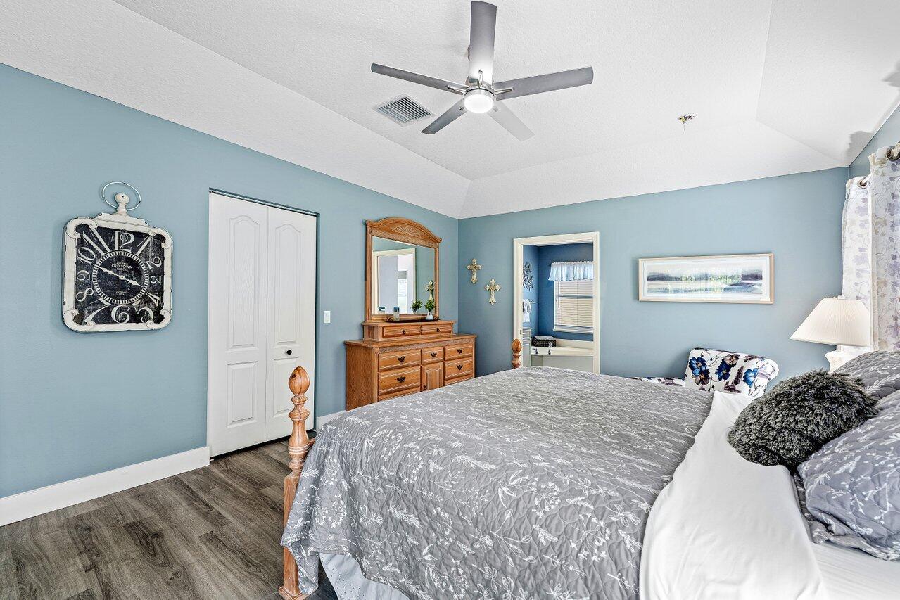 ST LUCIE FALLS (AKA RIVER - Residential