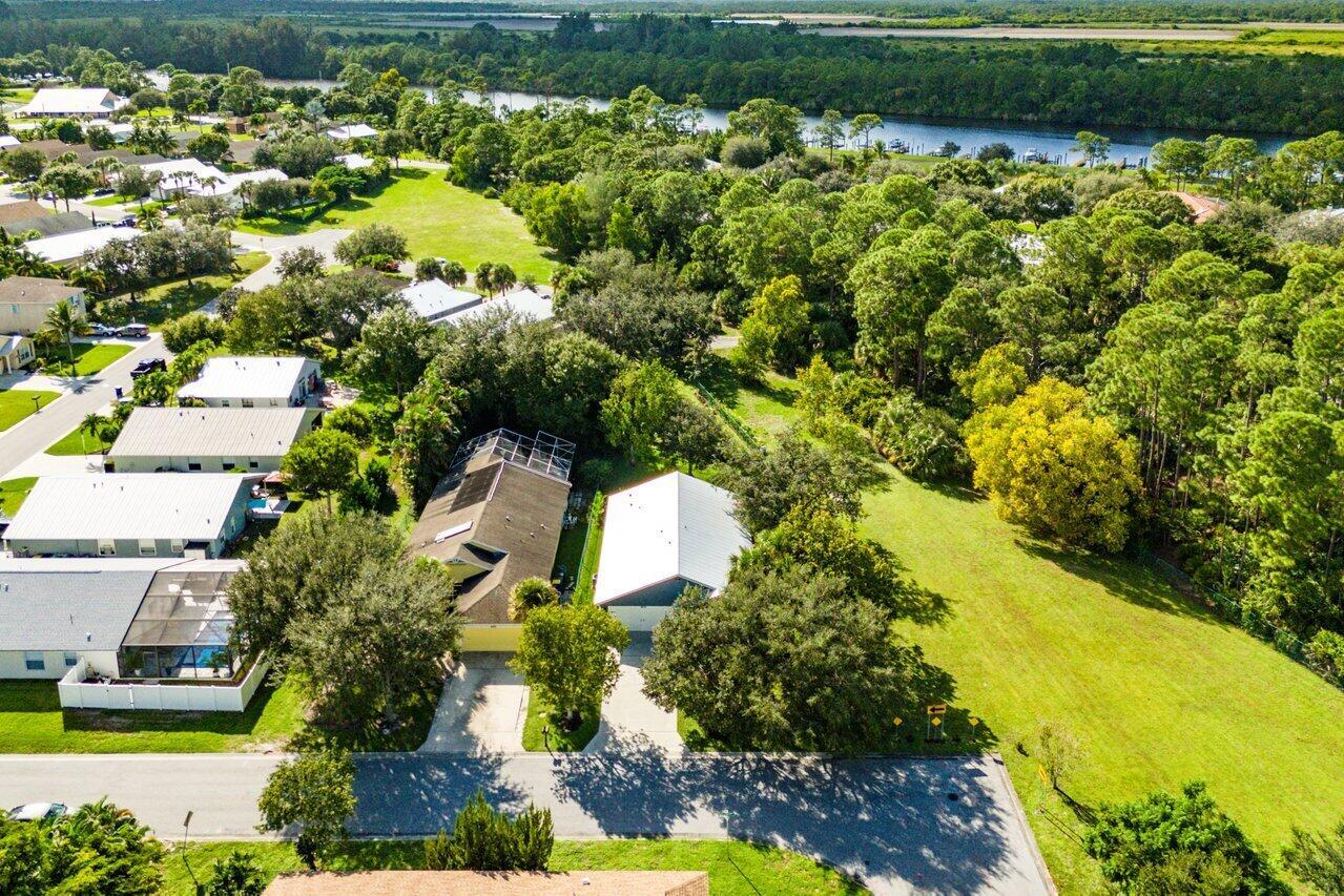 ST LUCIE FALLS (AKA RIVER - Residential
