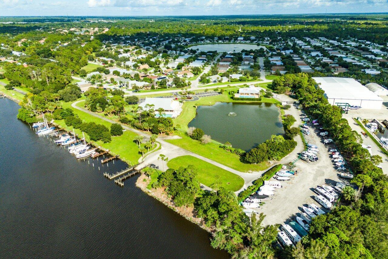 ST LUCIE FALLS (AKA RIVER - Residential