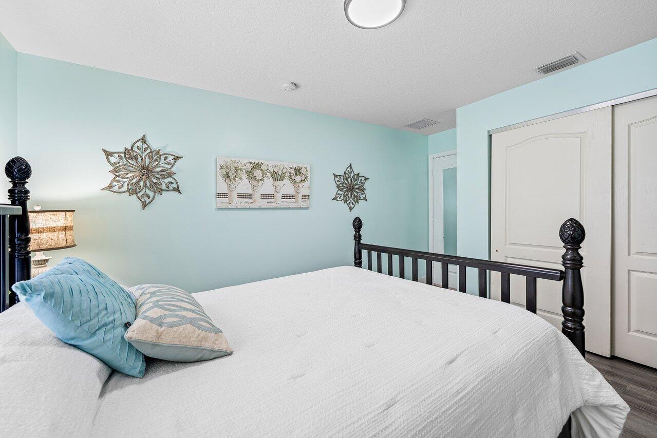 ST LUCIE FALLS (AKA RIVER - Residential