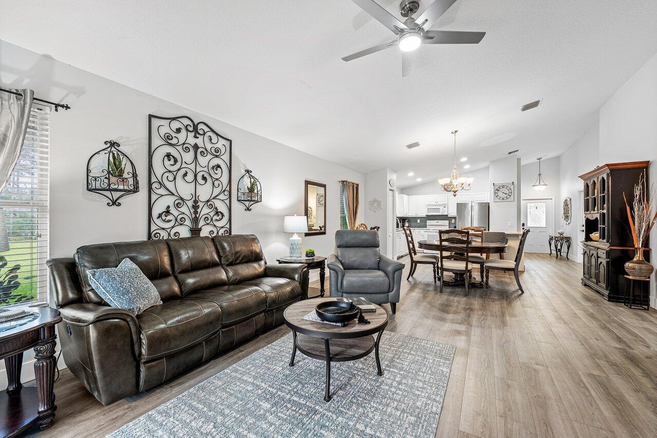 ST LUCIE FALLS (AKA RIVER - Residential