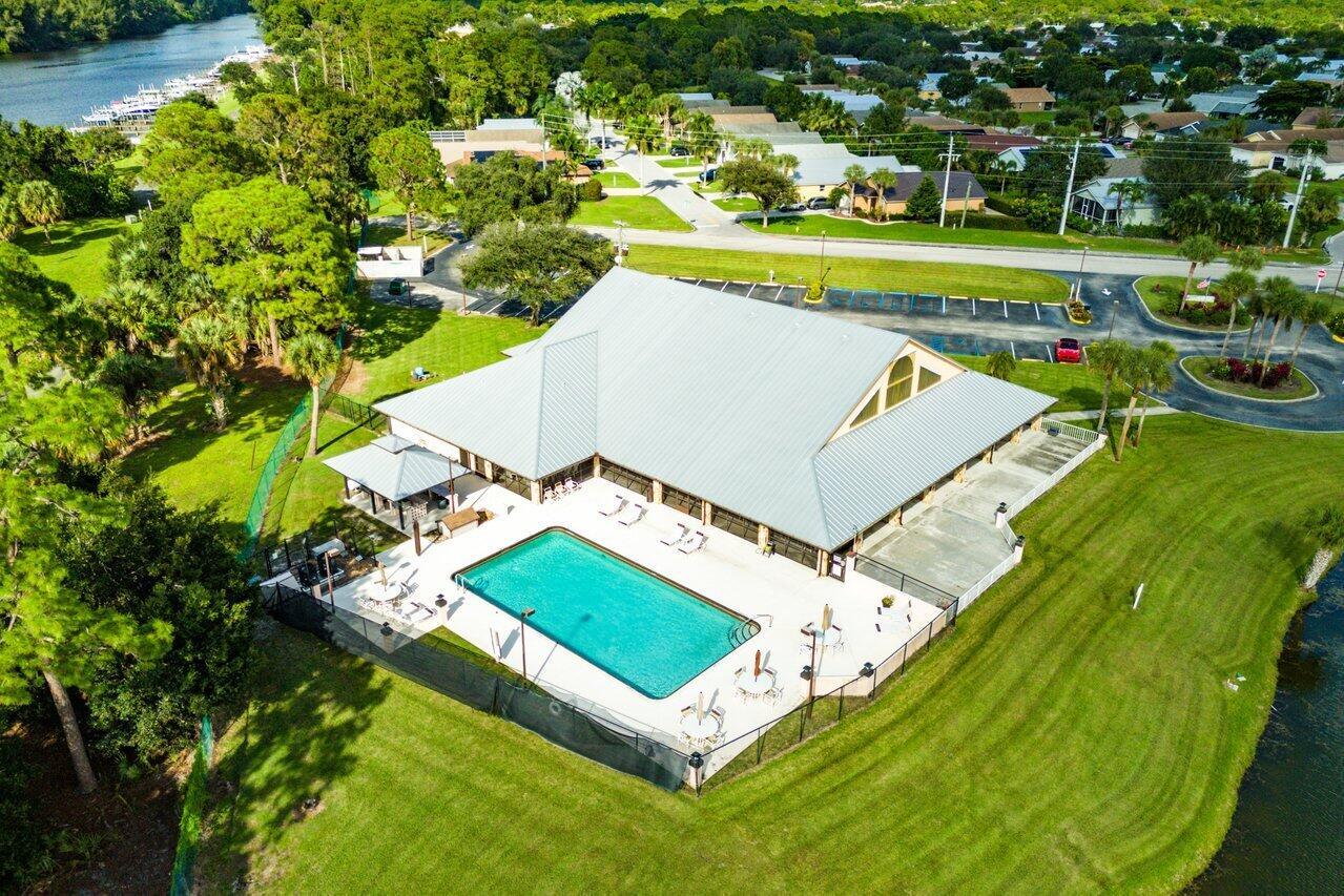 ST LUCIE FALLS (AKA RIVER - Residential