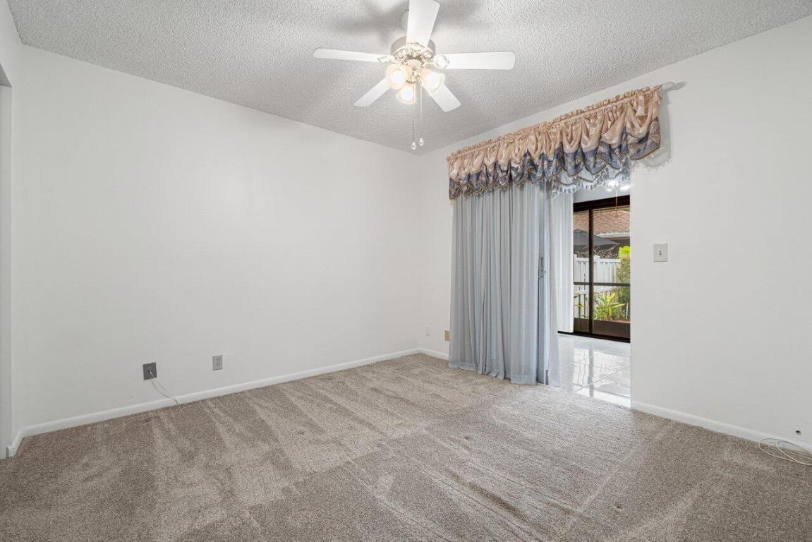 WHISPER WALK - Residential